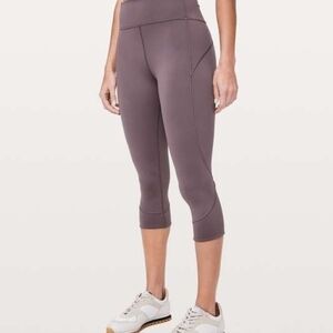 Lululemon In Movement Crop 19" leggings Size 6